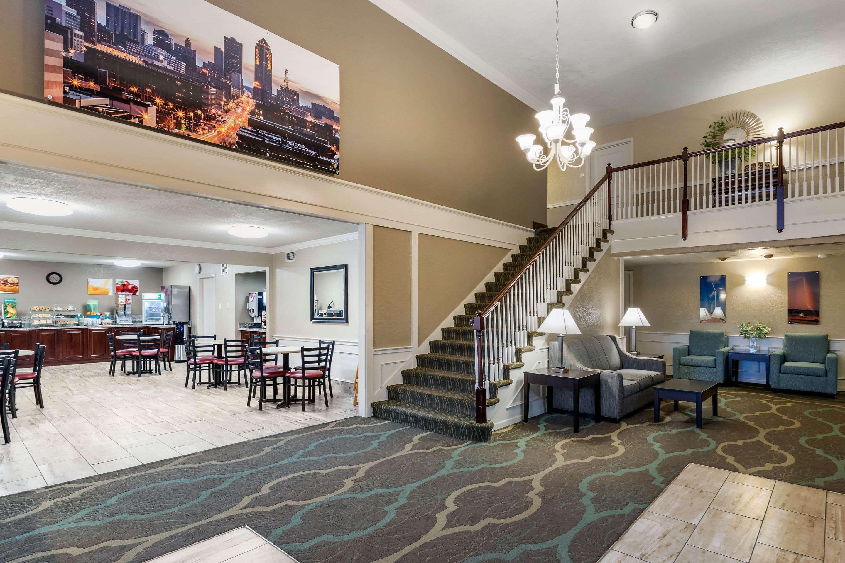 Quality Inn & Suites Des Moines - Merle Hay Road Urbandale Exterior foto